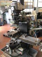 Fresatrice a testa veloce Bridgeport 2J DRO
